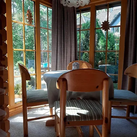 Blockhaus In - Fuer 2 Erwachsene Und 1 Kind Von 5 Bis 16 Jahre * Baabe